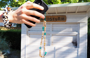 Pearl phone charms: the must-have accessory of the year
