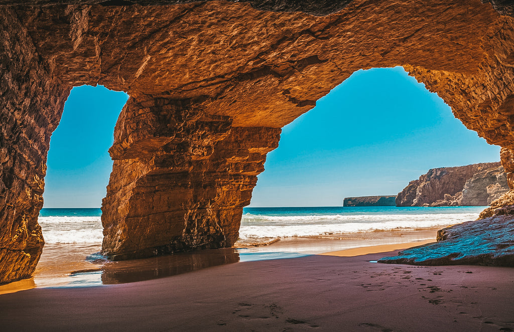 3 unvergessliche Portugal Erlebnisse 2023: Strandreiten, Benagil-Höhlen & Hängebrücke
